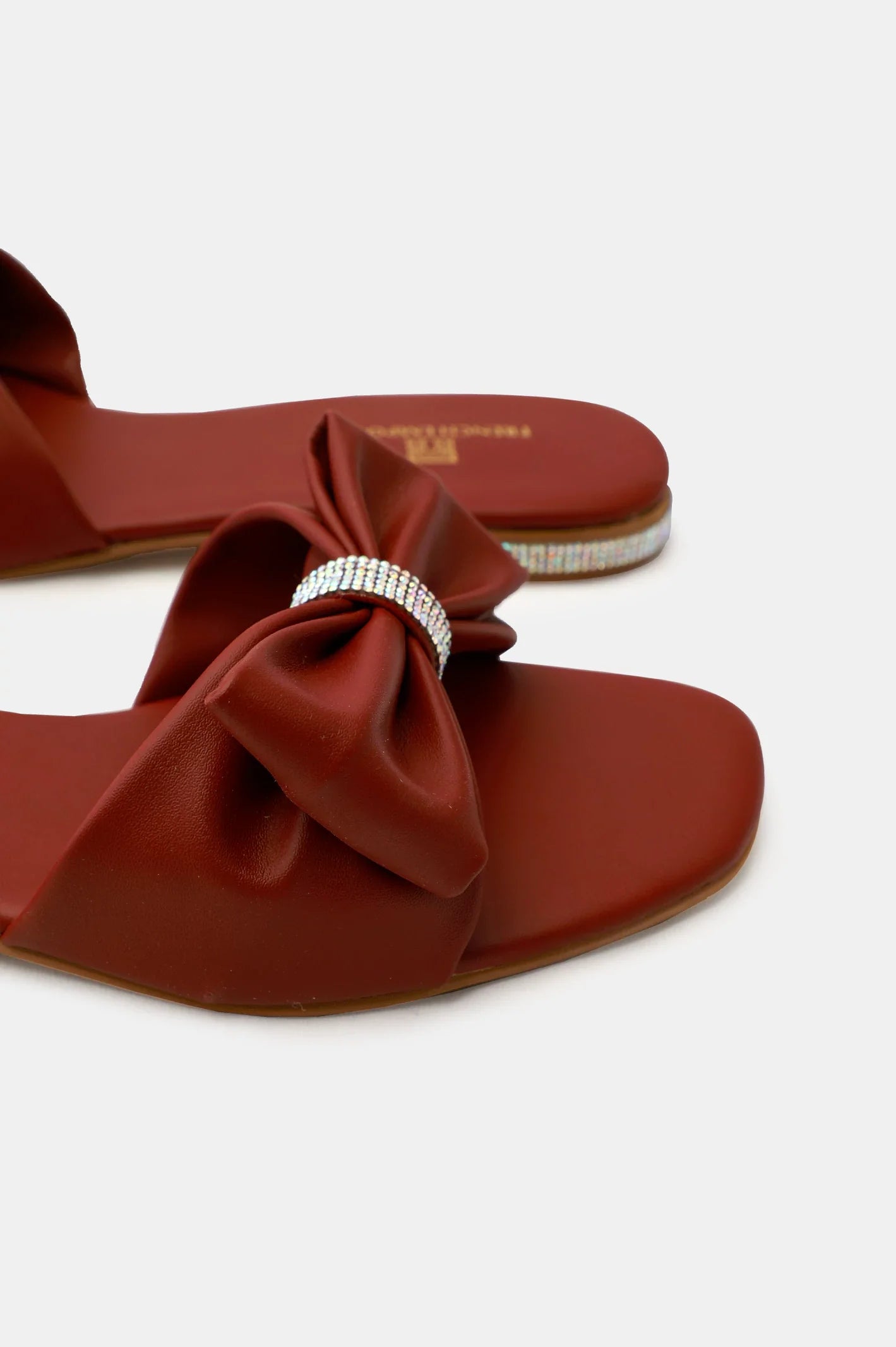 Maroon Ladies Casual Slippers From French Emporio By Diners