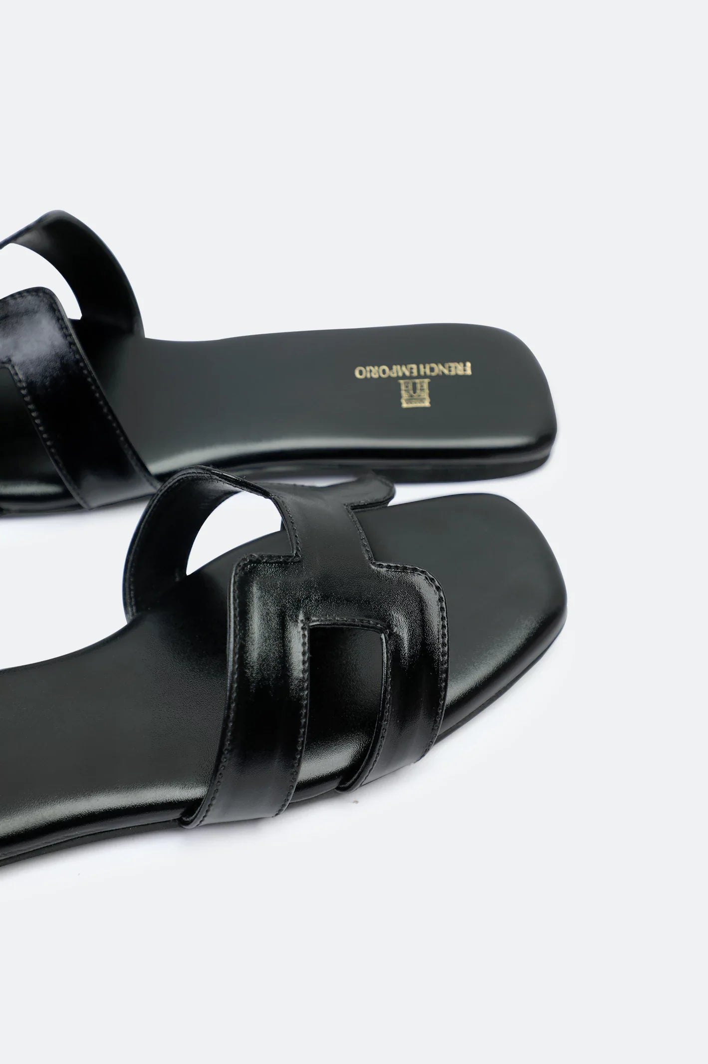 Black Ladies Casual Slippers